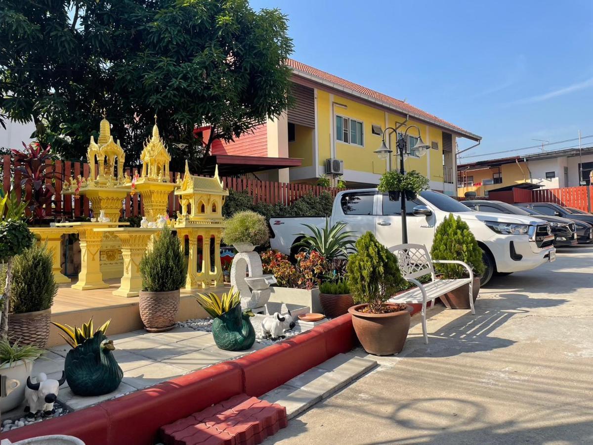 66 Apartment Bangkok Exterior foto